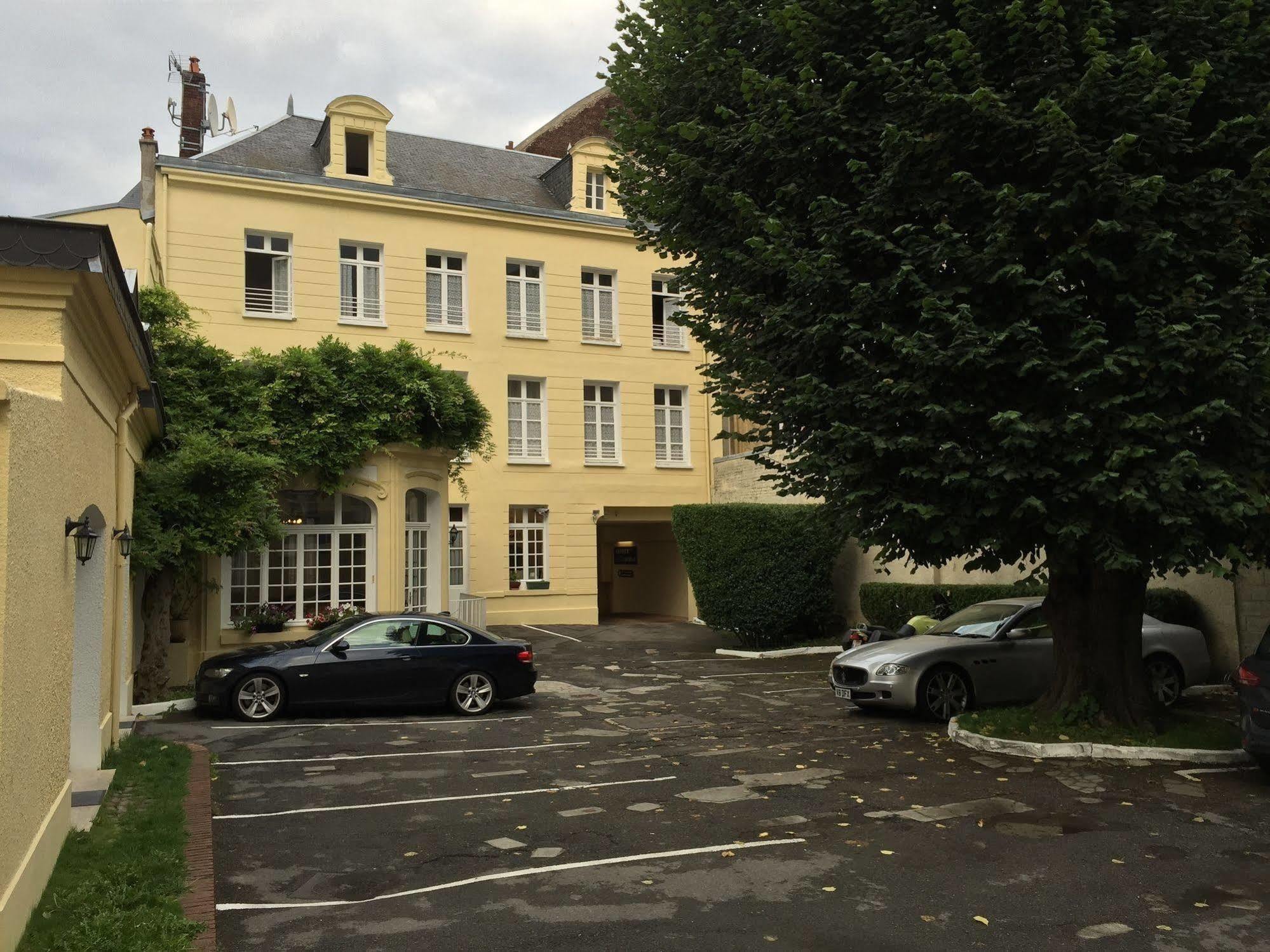 Hotel Memorial Saint-Quentin  Eksteriør bilde
